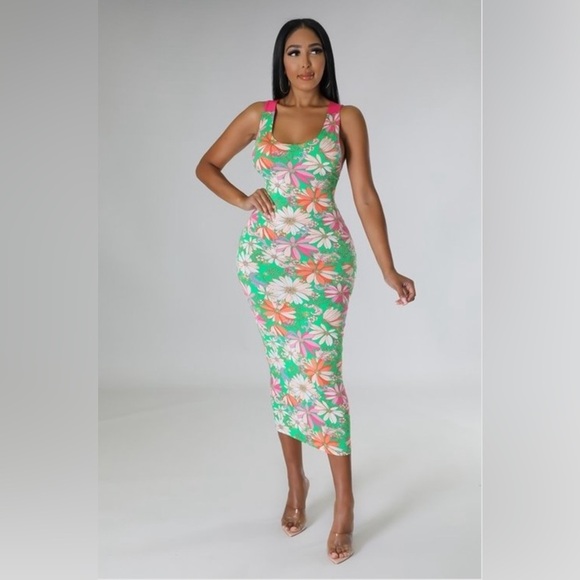 Green Floral Cut Out Pink Self Tie Back Closure Midi Dress - Picture 4 of 17